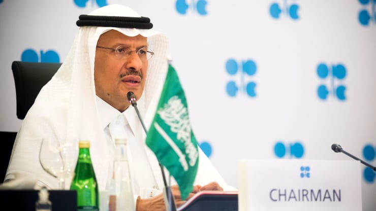 OPEC faces ‘worst of both worlds’ with oil prices in limbo ahead of the committee meeting