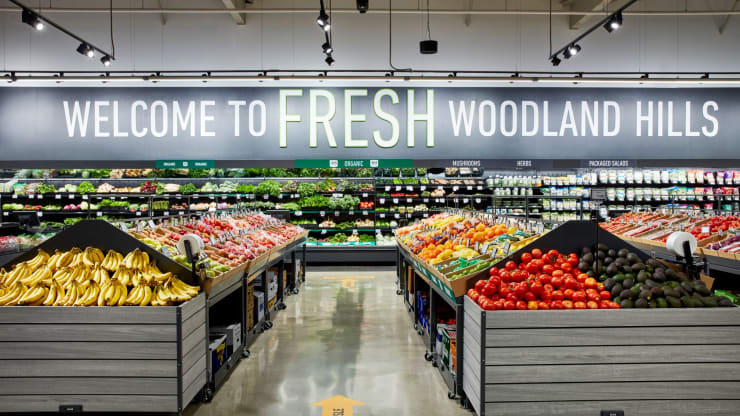 Amazon’s first Fresh grocery store is set to open its doors this week.