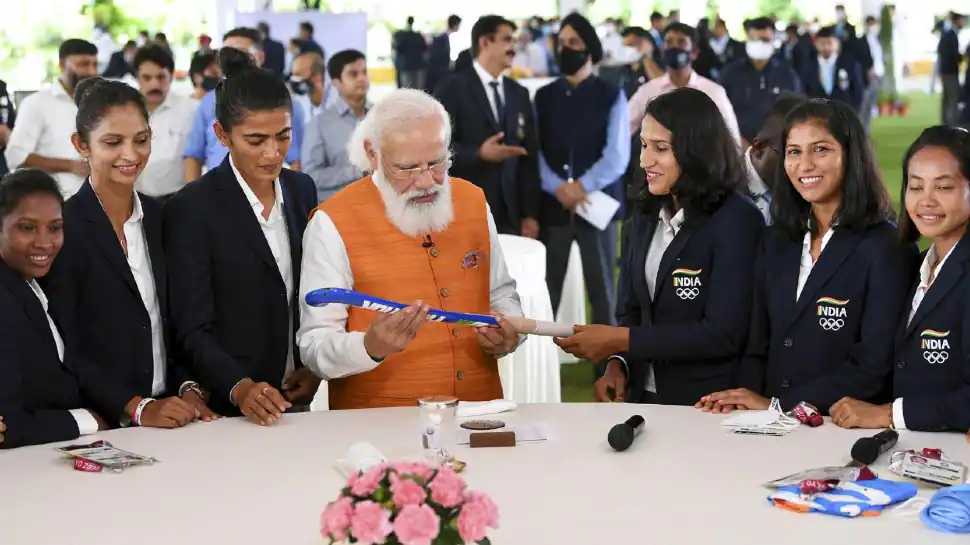 PM Narendra Modi tells Kapil Dev: You are fixed provide of inspiration for all sports lovers