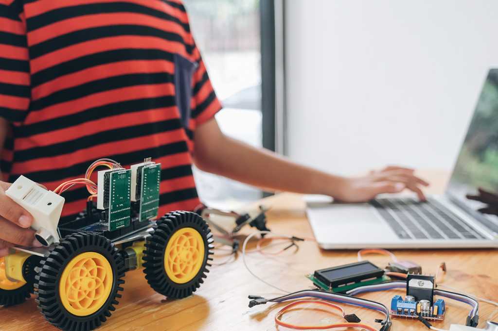 Be taught the in’s and out’s of robotics with this elite coaching bundle