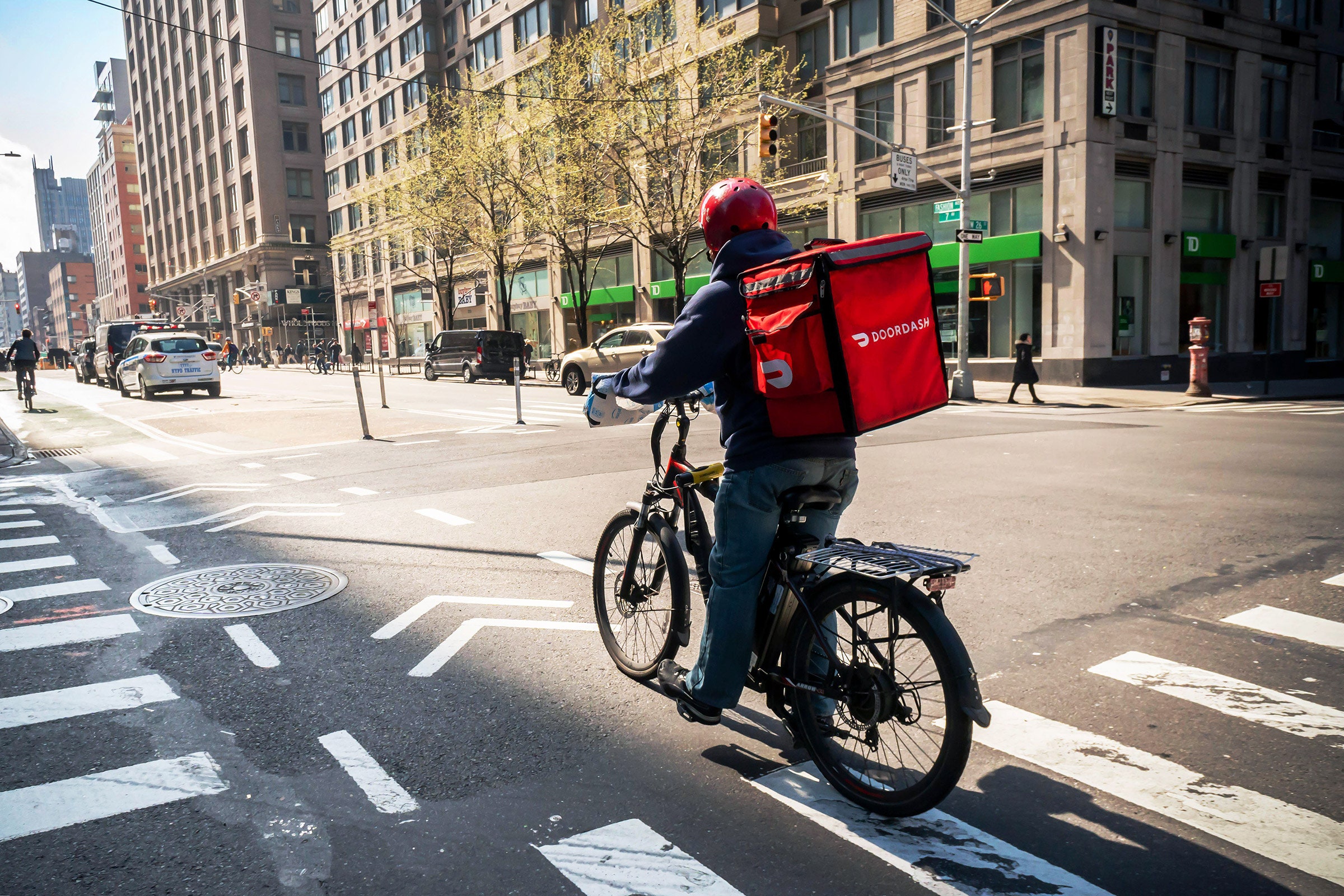 DoorDash Joins the Instantaneous Transport Game—With Workers