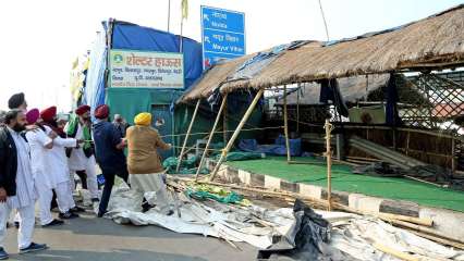 Delhi Police permits movement at Singhu border after yearlong farmers’ protests