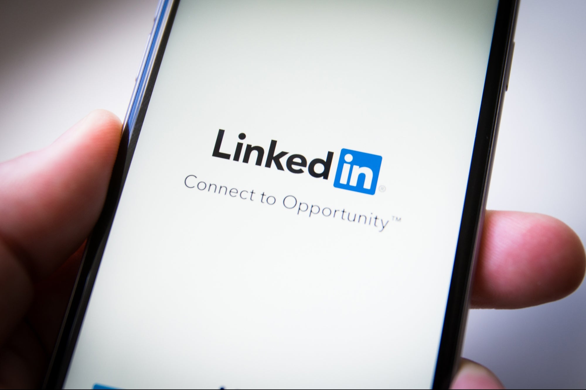 7 Pointers for The usage of Your LinkedIn Profile as Your Personal Branding Site