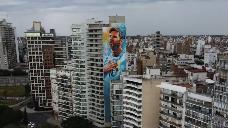 WATCH-Foot’ Mural in his fatherland