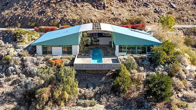 Futuristic Palm Springs Home Is Launched Onto the Marketplace for $3.5M