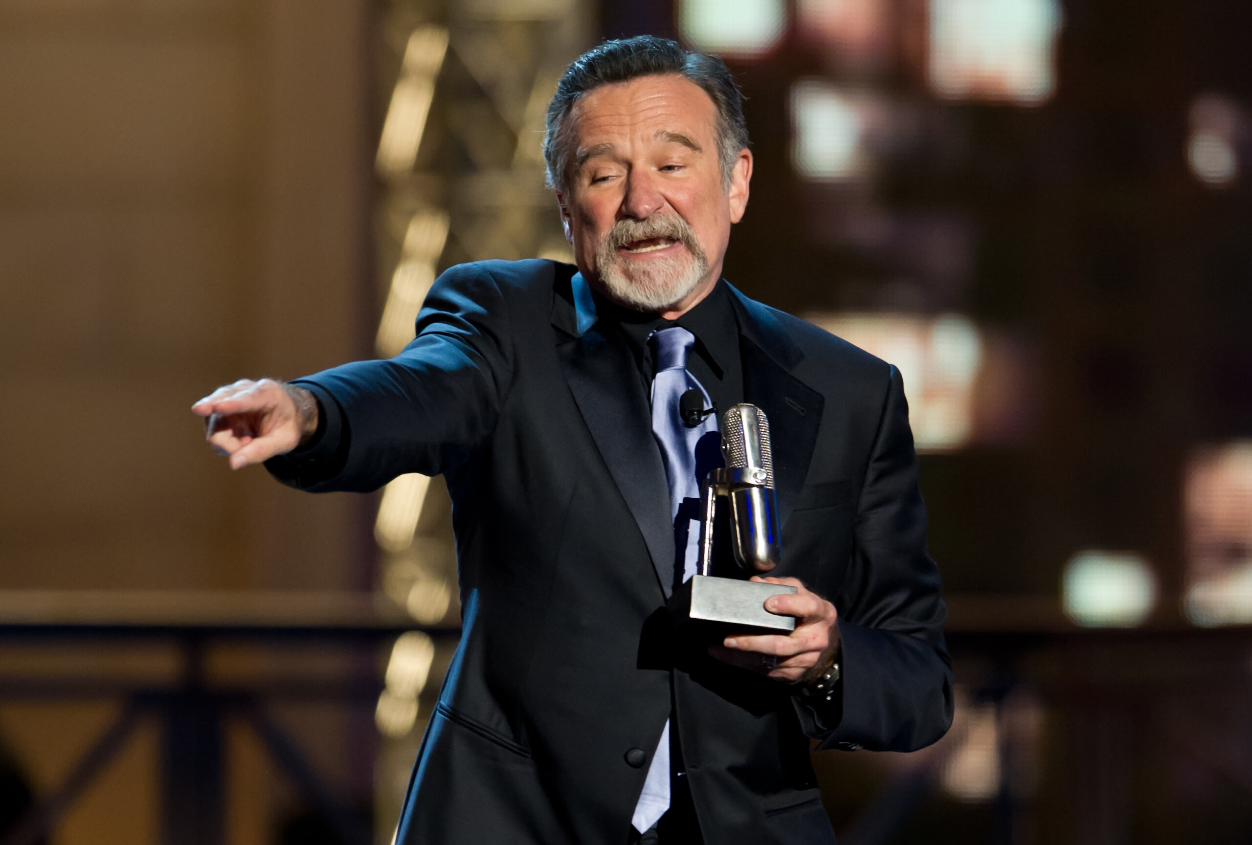 Estates of Robin Williams, George Carlin sue Pandora over comedy rights