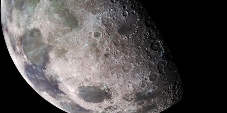 Astronomers now remark the rocket about to strike the Moon is no longer a Falcon 9