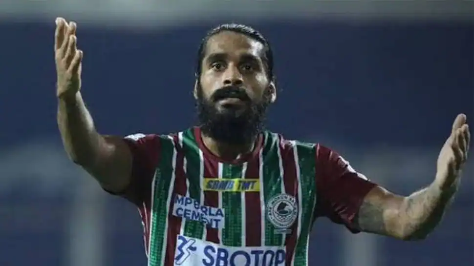 Indian footballer Sandesh Jhingan apologises for sexist comment after announcing ‘Aurato ke saath match khel aaya hoon’ – WATCH