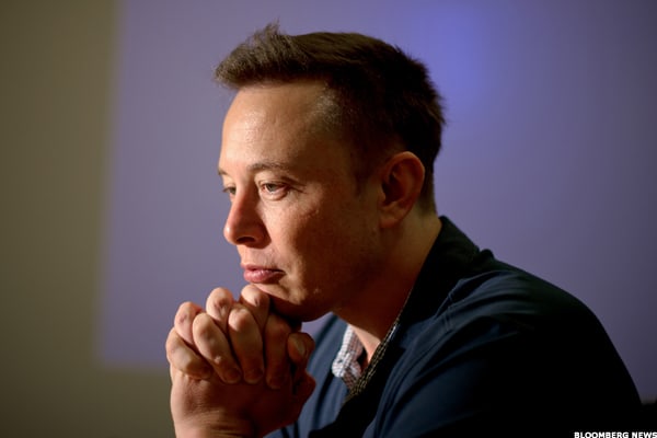 Elon Musk Chooses His Facet Between Russia and Ukraine