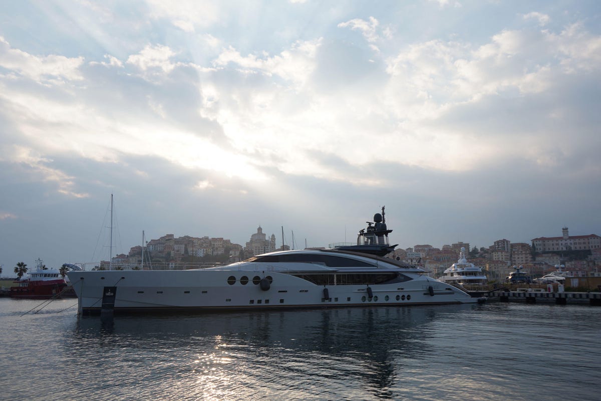 Italian Authorities Freeze Two Yachts Owned By Sanctioned Russian Billionaires