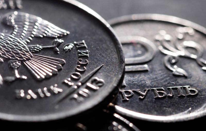 With mercurial-weakening rouble and fears for future, Russians bustle to store