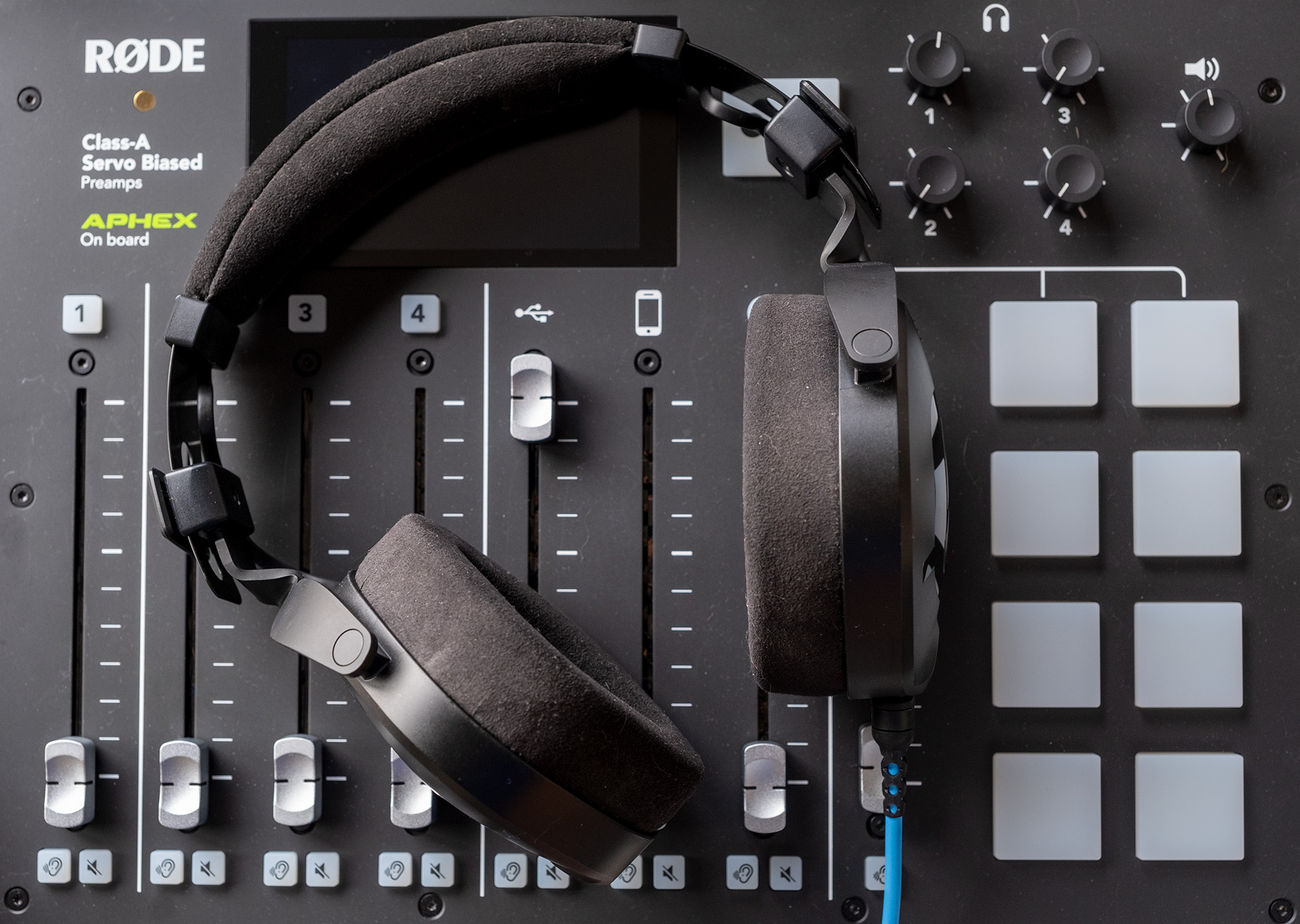 Rode’s first headphones are the creator-focused NTH-100