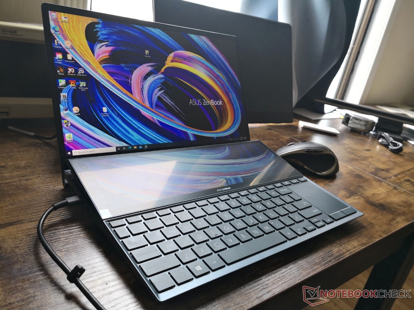 All Asus Zenbook laptops, no topic how pricey, luxuriate in  deal slower SD card readers than the Dell XPS or HP Spectre