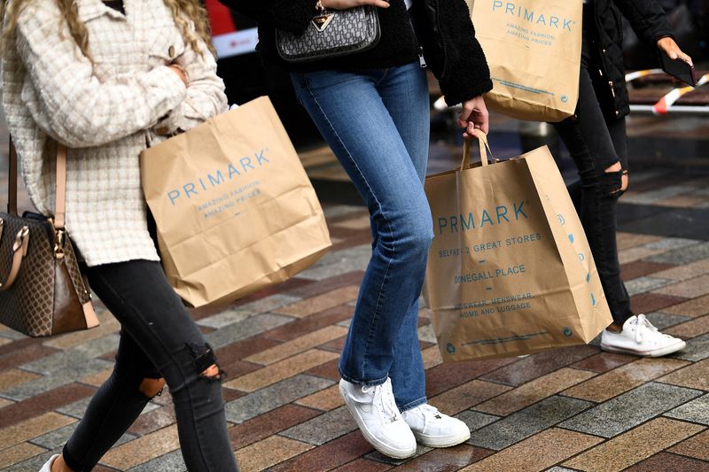 UK retail gross sales soar without warning, nevertheless colossal describe bleak