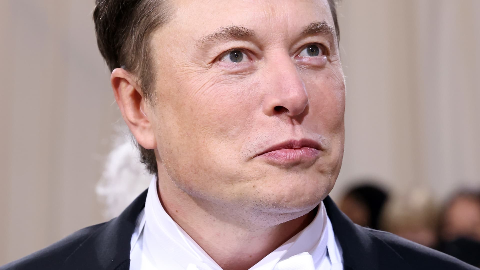 Activist investor neighborhood asks SEC to investigate Tesla over notion to shrink board