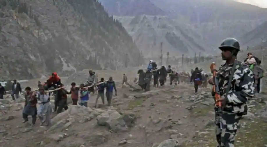 Amarnath Yatra resumes after 4 days, no lacking yatri tracked with RFID playing cards