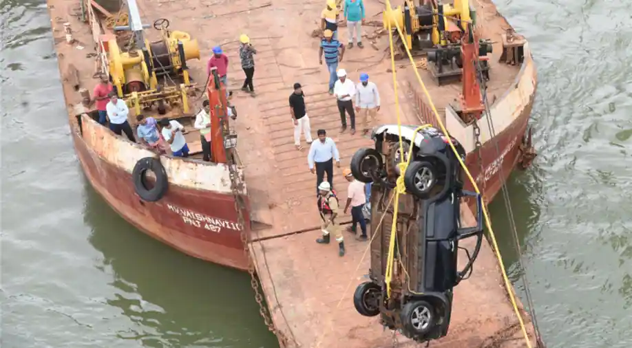 India: SUV falls into river in Goa, four killed