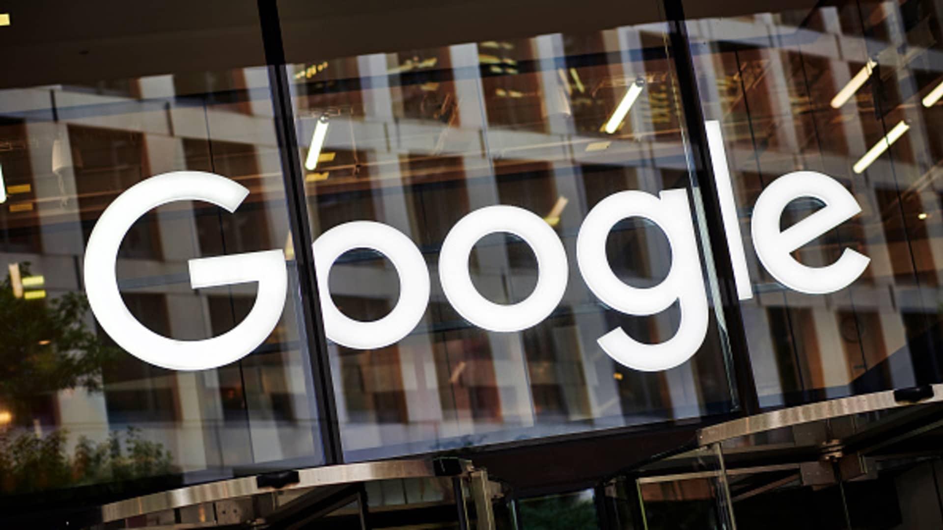 Google outage reported by thousands of customers across the area