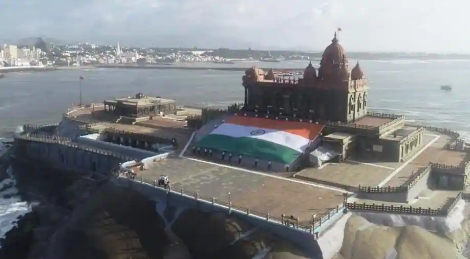 India: Military unfurls 75-toes-lengthy tricolour flag at confluence of Indian Ocean, Arabian sea, and Bay of Bengal