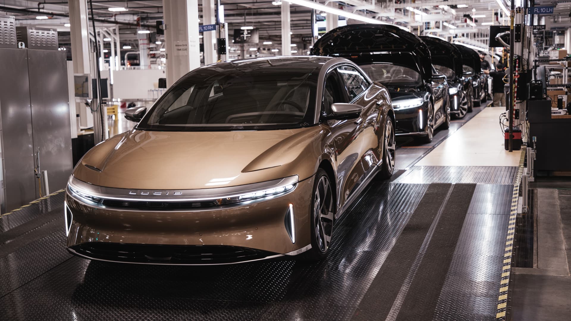 Luxurious EV maker Lucid confirms or now not it is heading within the correct path to meet conservative 2022 manufacturing targets