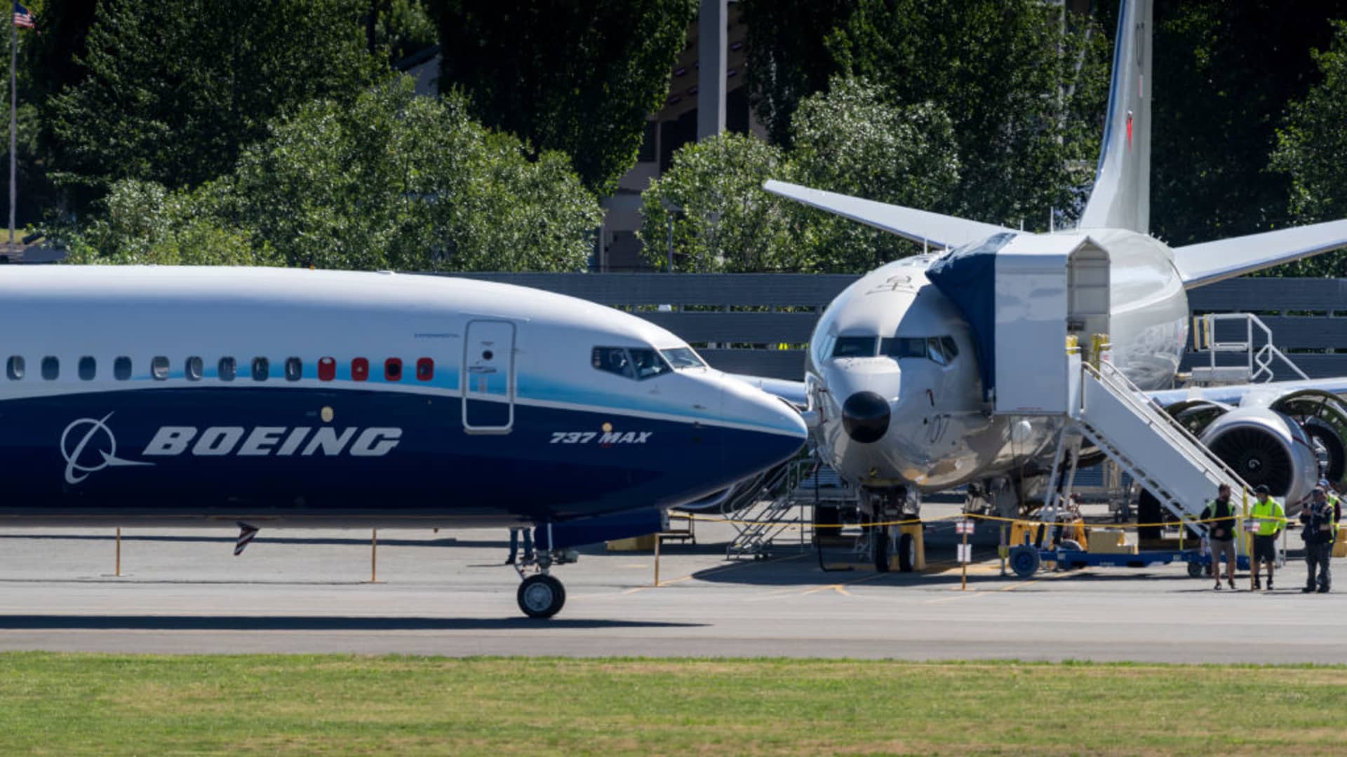 Boeing experiences quarterly loss on complications in Air Pressure One, tanker programs