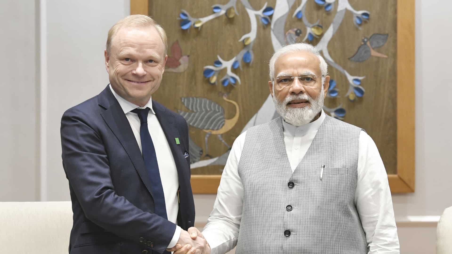 Indian PM Modi meets Nokia CEO Pekka Lundmark, talk about India’s digital infrastructure