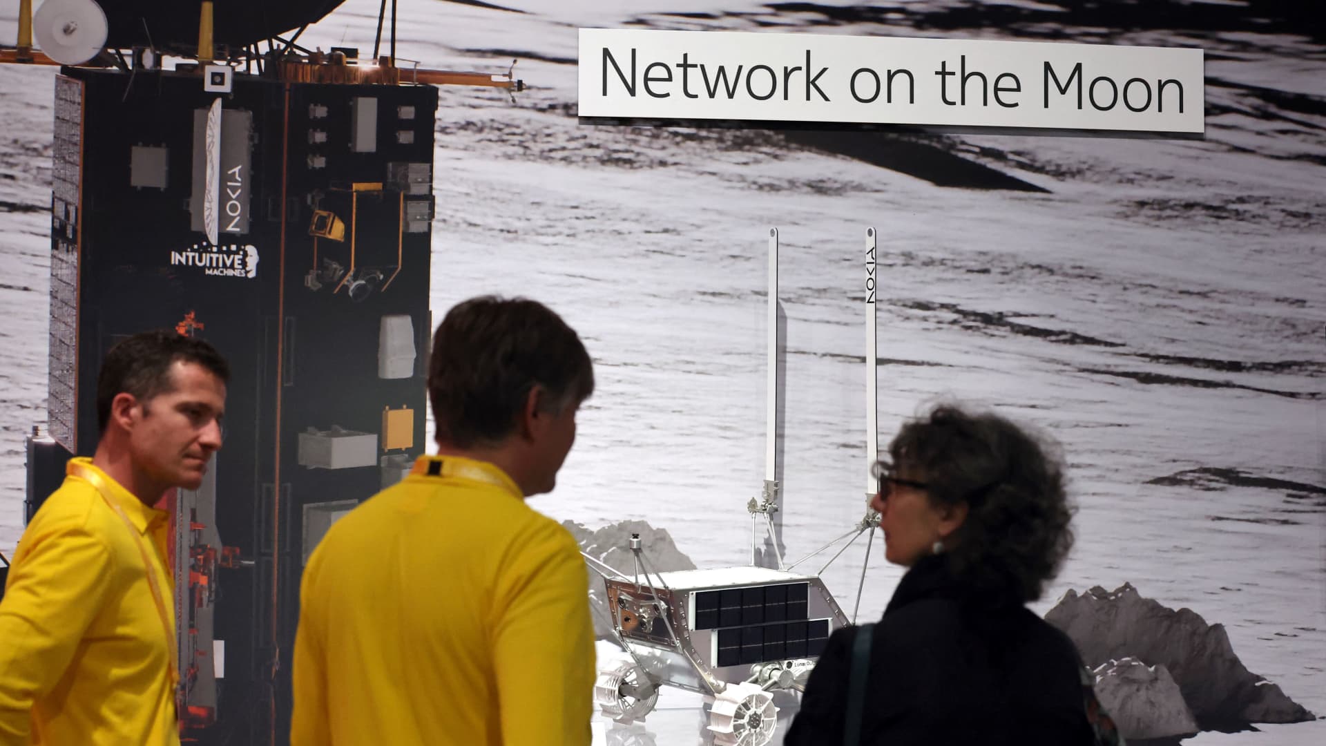 4G internet is disclose to advance on the moon later this year