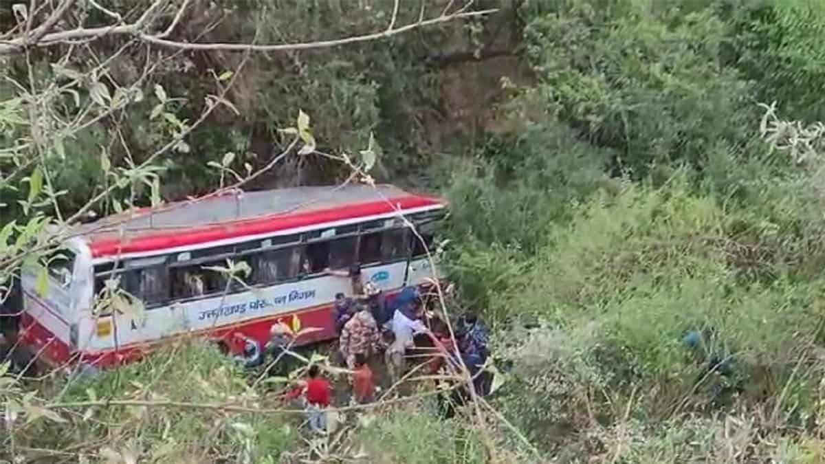 India: Bus falls into ditch on Mussoorie-Dehradun avenue, killing 2; plenty of injured