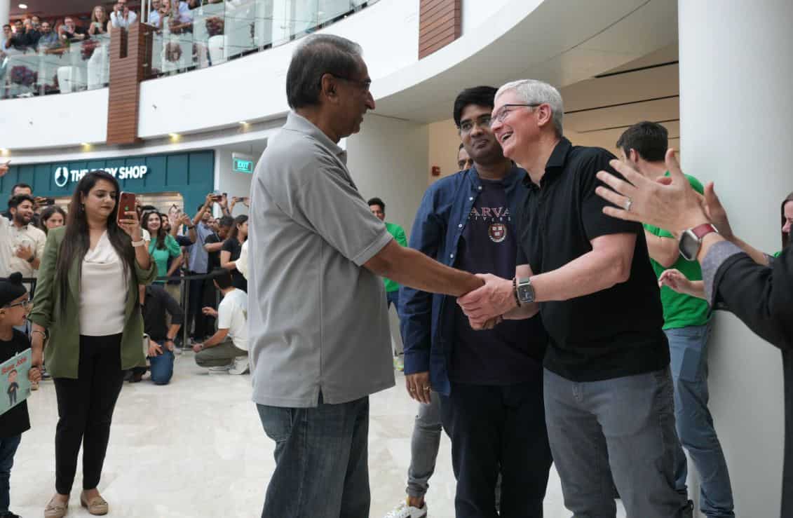 India: After Mumbai, Apple opens its retail retailer in Delhi