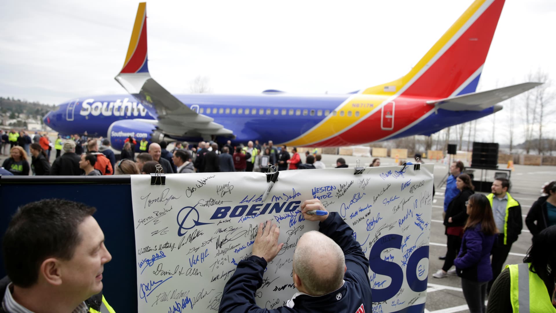Southwest says Boeing’s aircraft delays will pressure the airline to reduce inspire hiring plans