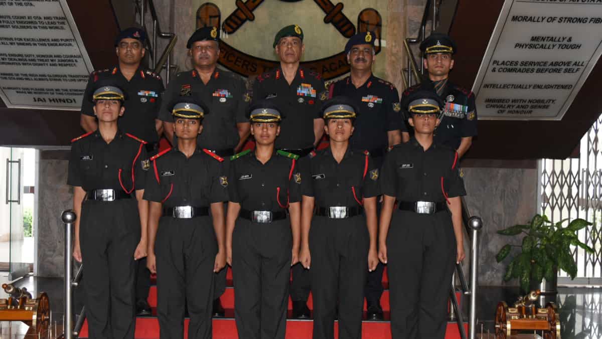 In historical first, girls officers commissioned into Indian Navy’s Regiment of Artillery