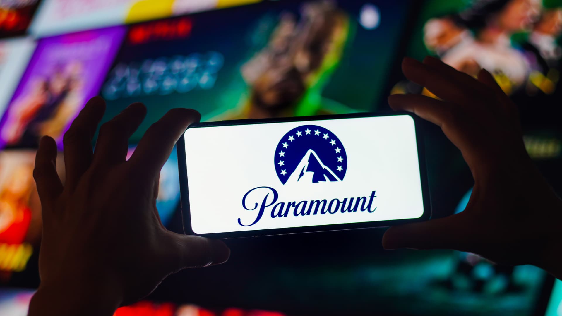 Paramount Global shares plunge over 28% after aged earnings story, dividend gash