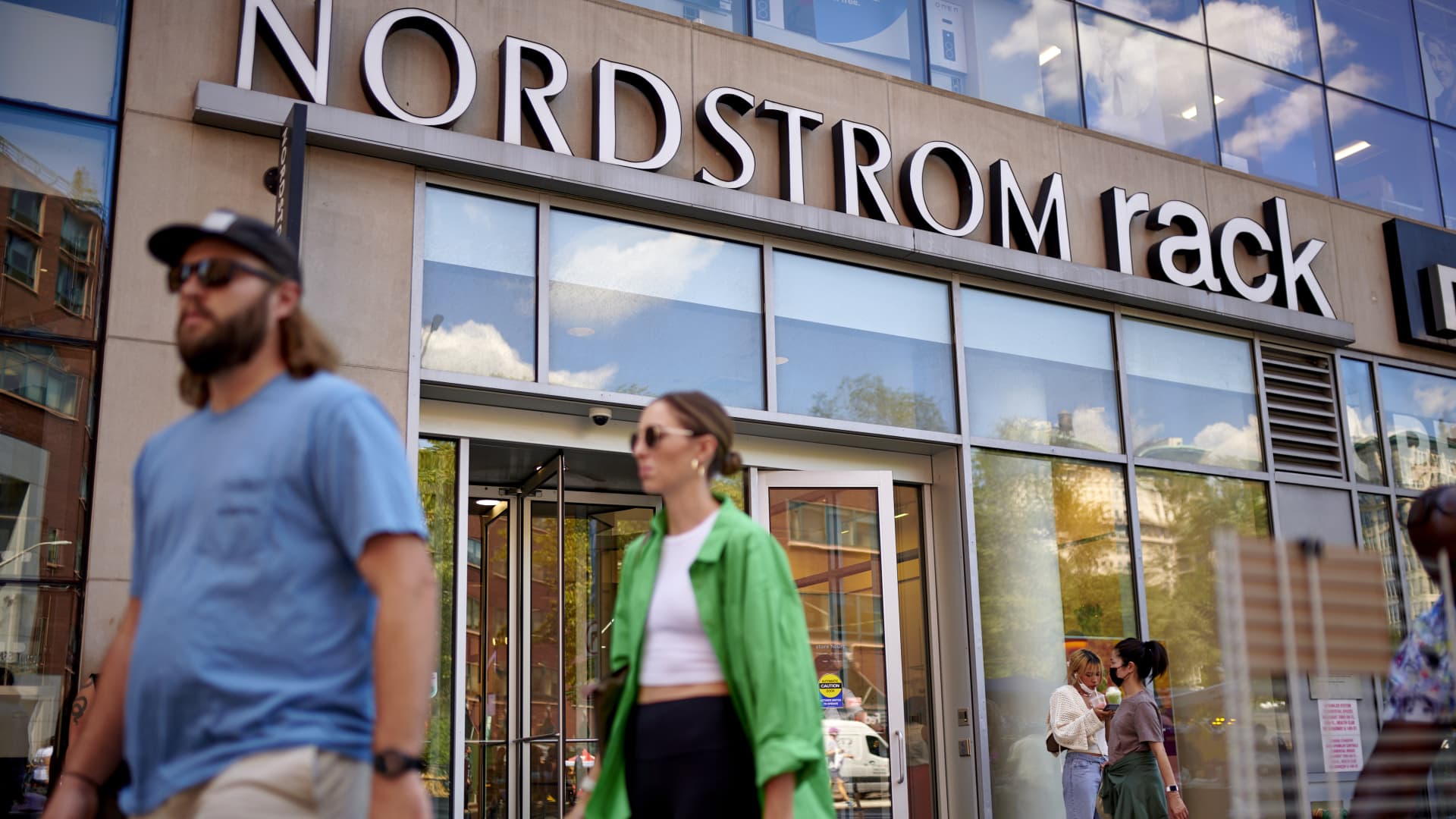 As shoppers peek financial savings, Nordstrom hopes Rack retail outlets can gasoline its revival