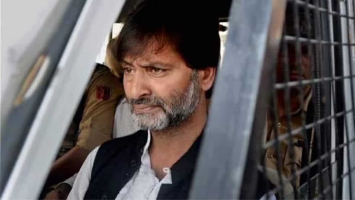 NIA seeks loss of life penalty for Jammu & Kashmir Liberation Front (JKLF) chief Yasin Malik, strikes Delhi High Court