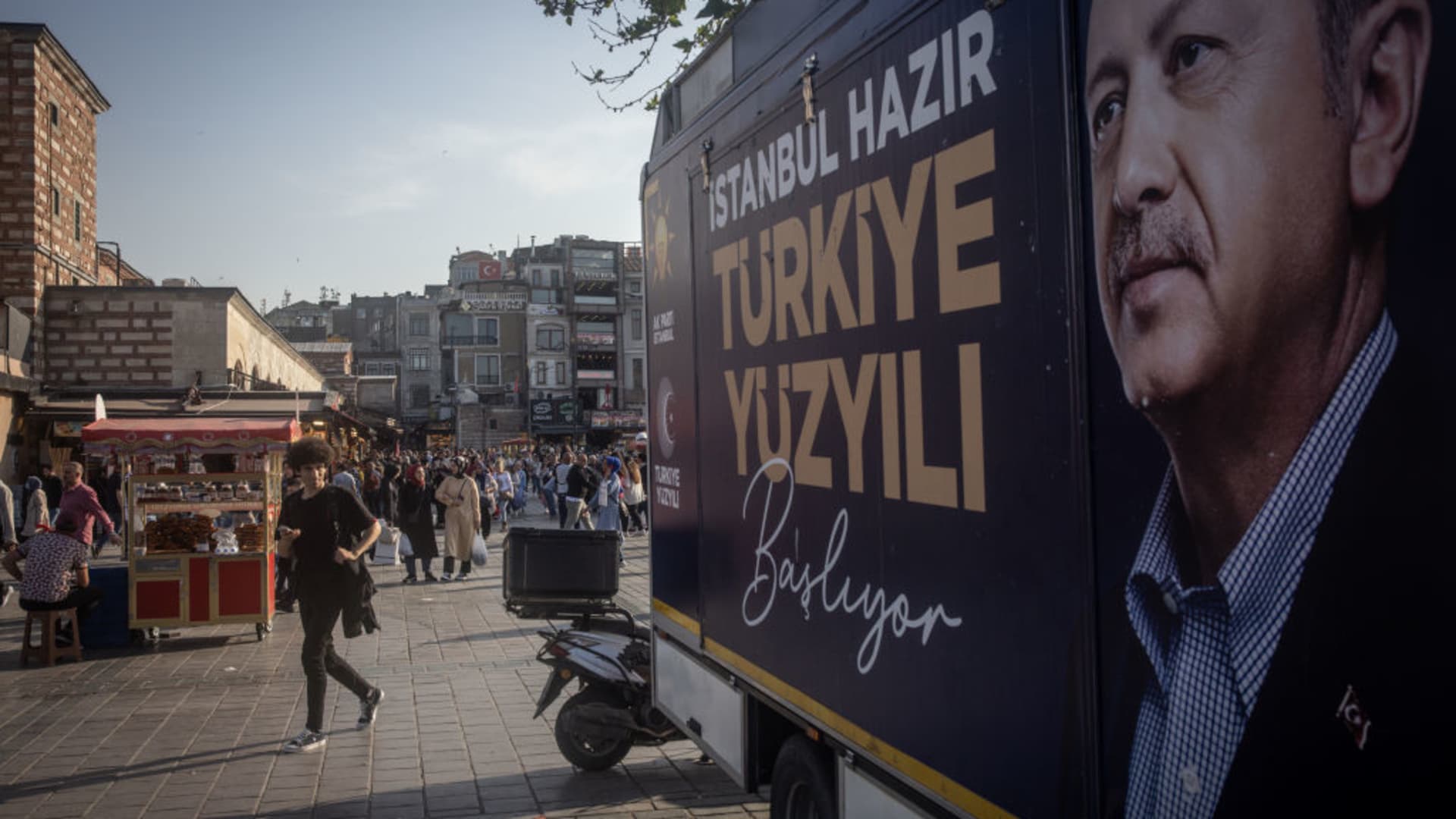 Turkey votes in runoff election after candidates double down on nationalism and apprehension