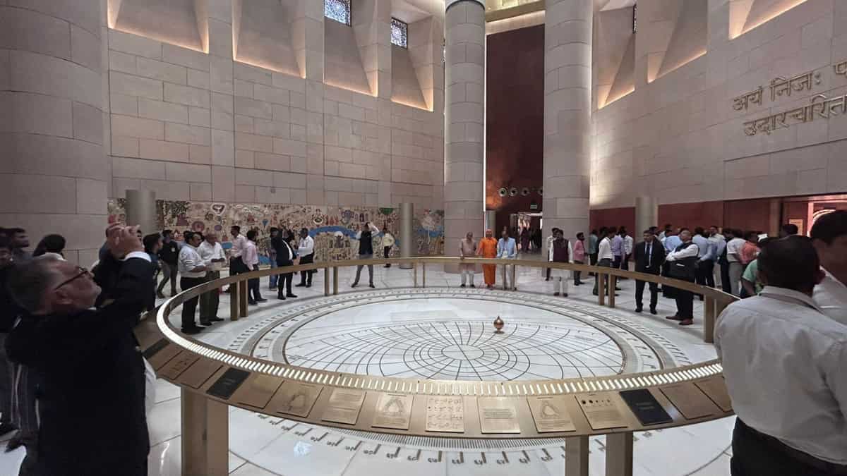 What’s Foucault’s Pendulum put in in India’s original parliament? Right here’s every little thing it’s most practical to know