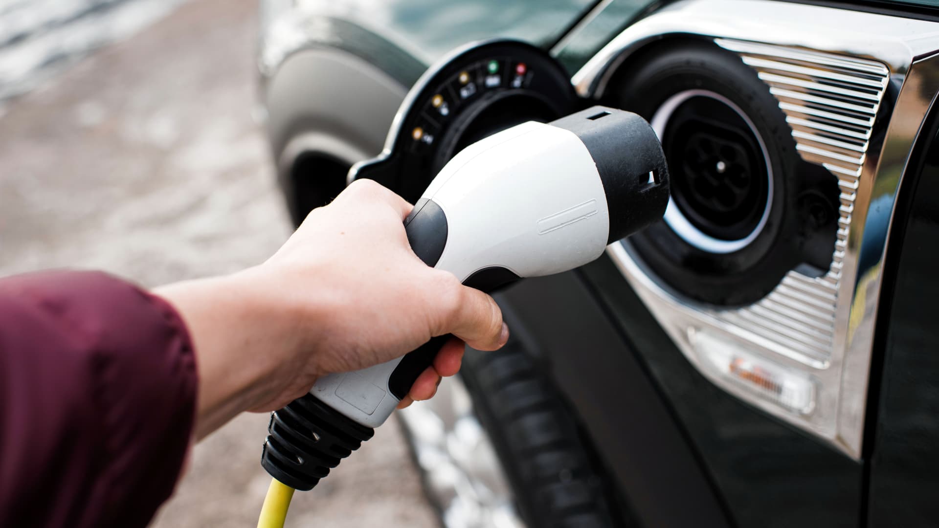 How gas plight economics will alternate in the electrical vehicle charging future