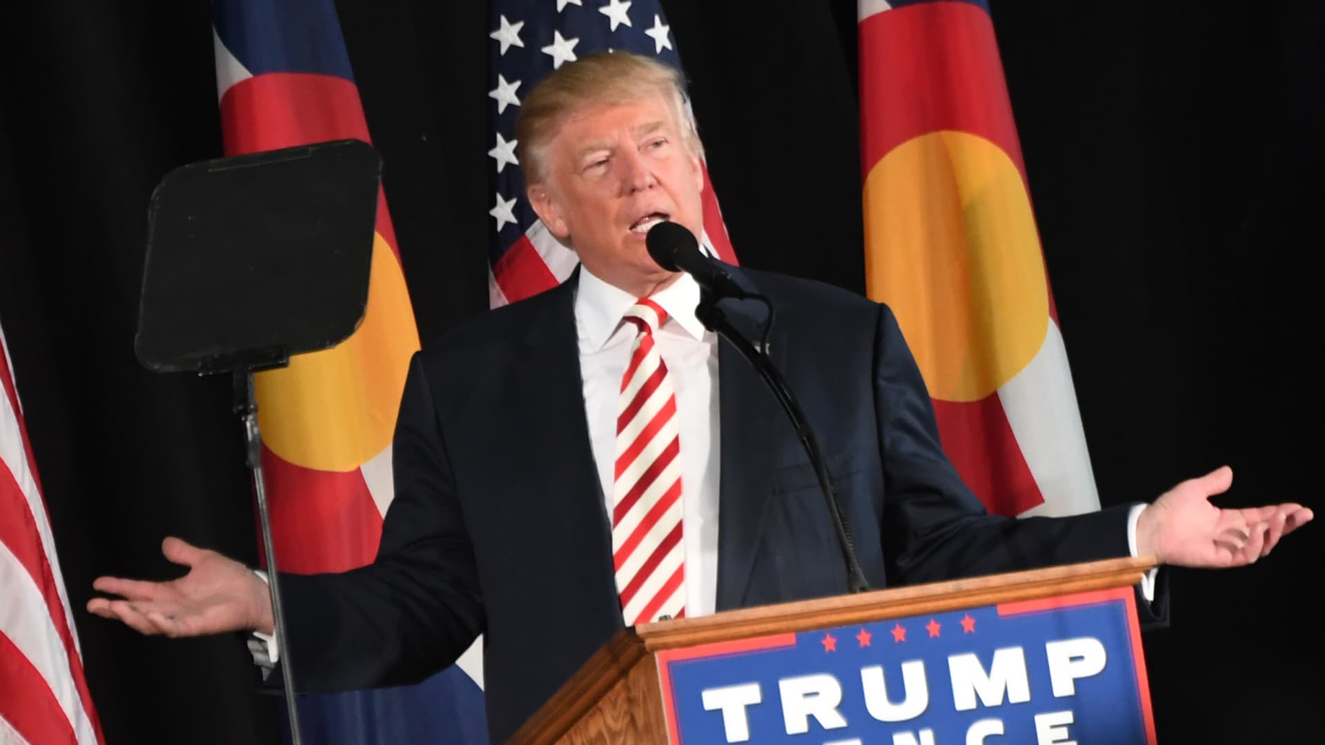 Voters sue to kick Trump off pollin Colorado, citing 14th Amendment theory