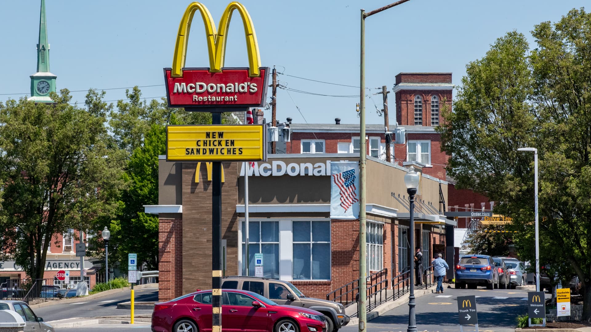 McDonald’s to take royalty fees for mark fresh franchised eating locations for first time in nearly 30 years