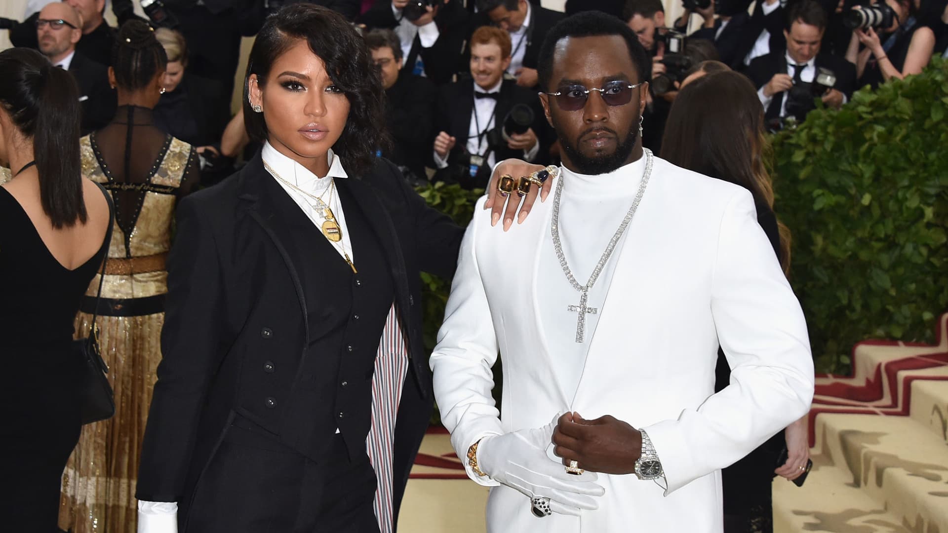 Sean Combs, Cassie resolve her bombshell rape, intercourse trafficking lawsuit day after submitting
