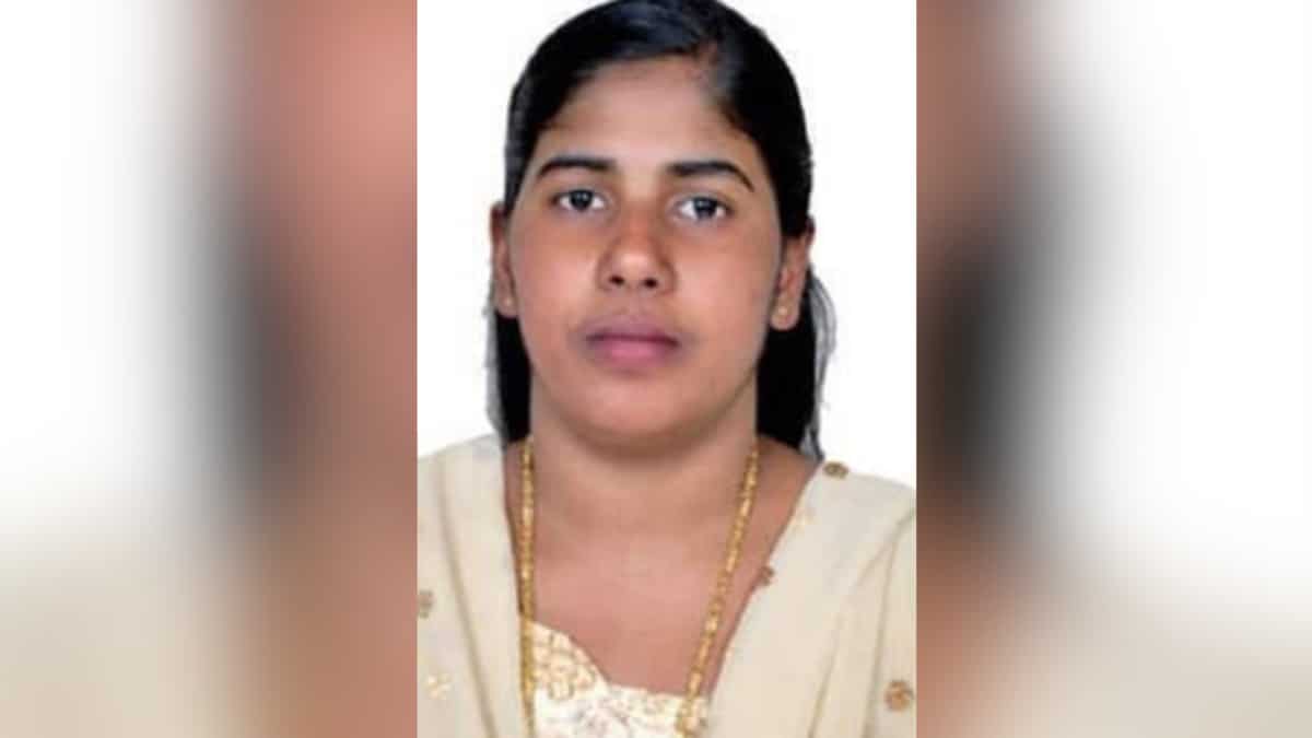 Mother of Indian nurse on loss of life row in Yemen seeks to pay ‘blood money’; Delhi HC turns to centre
