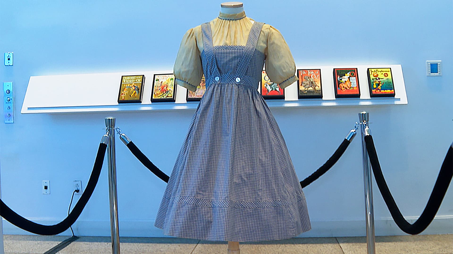 ‘Wizard of Oz’ dress can also hotfoot up for huge-money auction after desire tosses ownership lawsuit