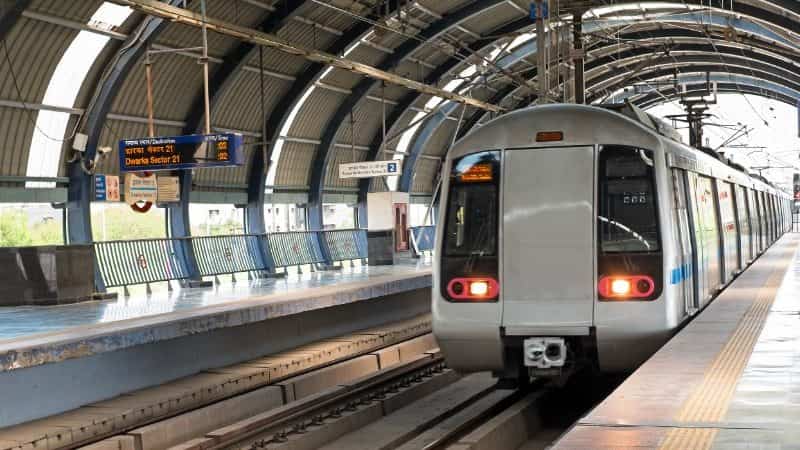 Delhi Metro: Lady dies after her saree obtained stuck in closing doors, enquiry launched