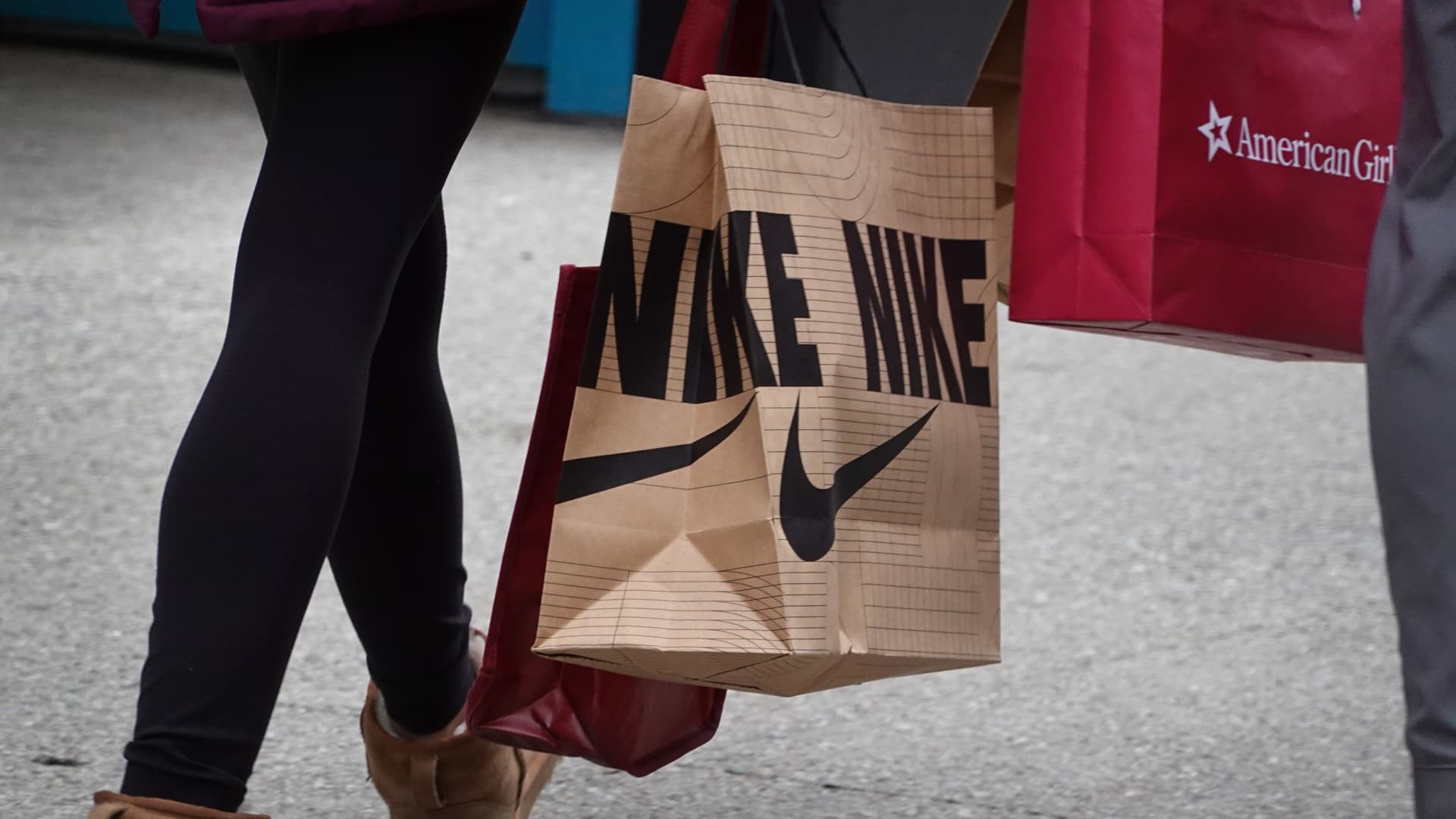Nike, Foot Locker shares sink after athletic attire maker cuts income outlook