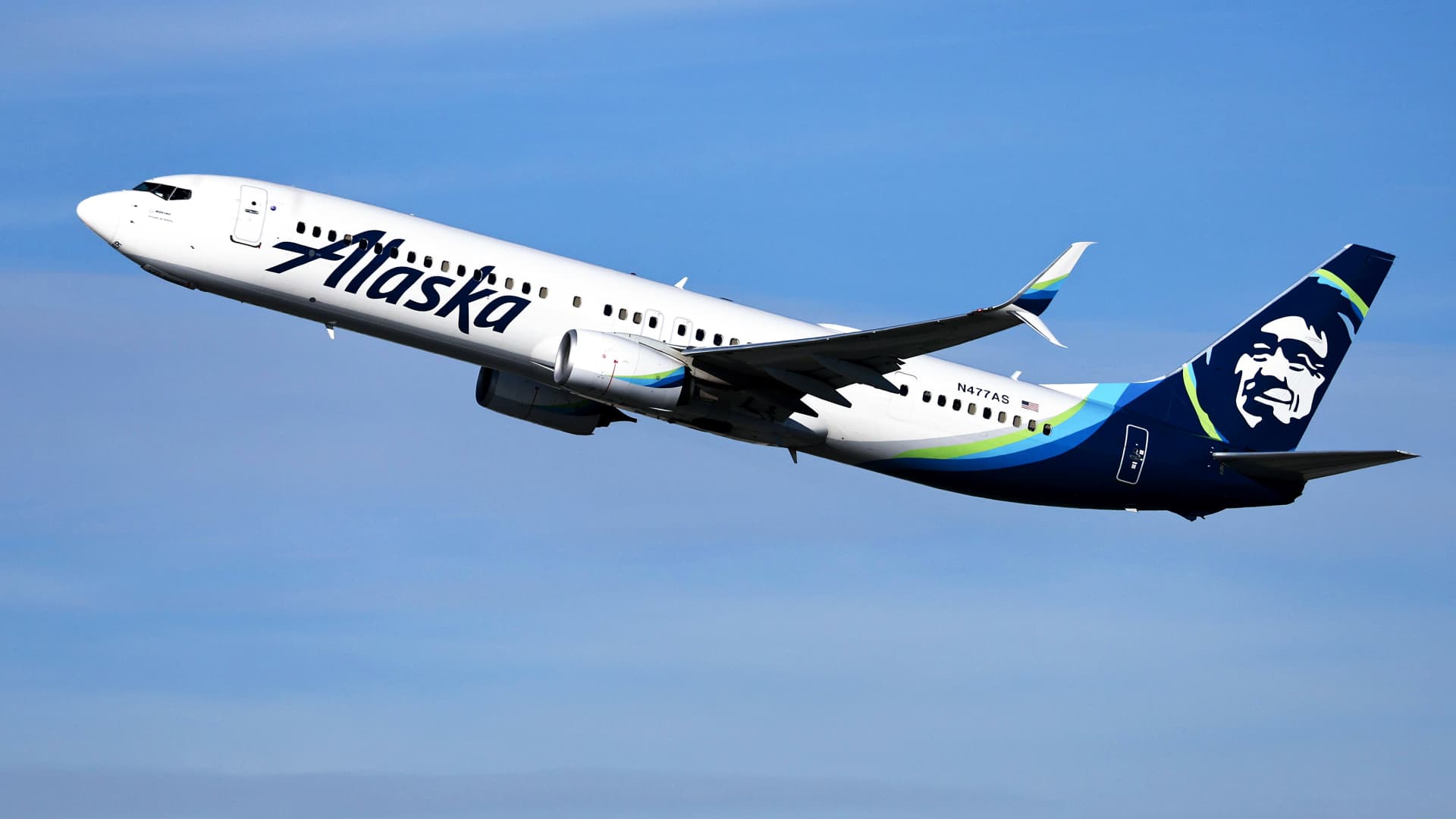 Alaska Airlines grounds Boeing 737 Max 9 fleet after fraction blows out midair