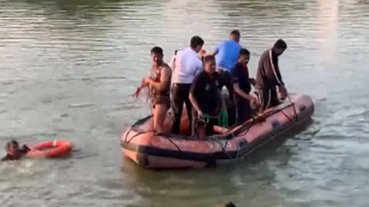 Death toll in boat accident in India’s Vadodara rises to 16, rescue efforts on