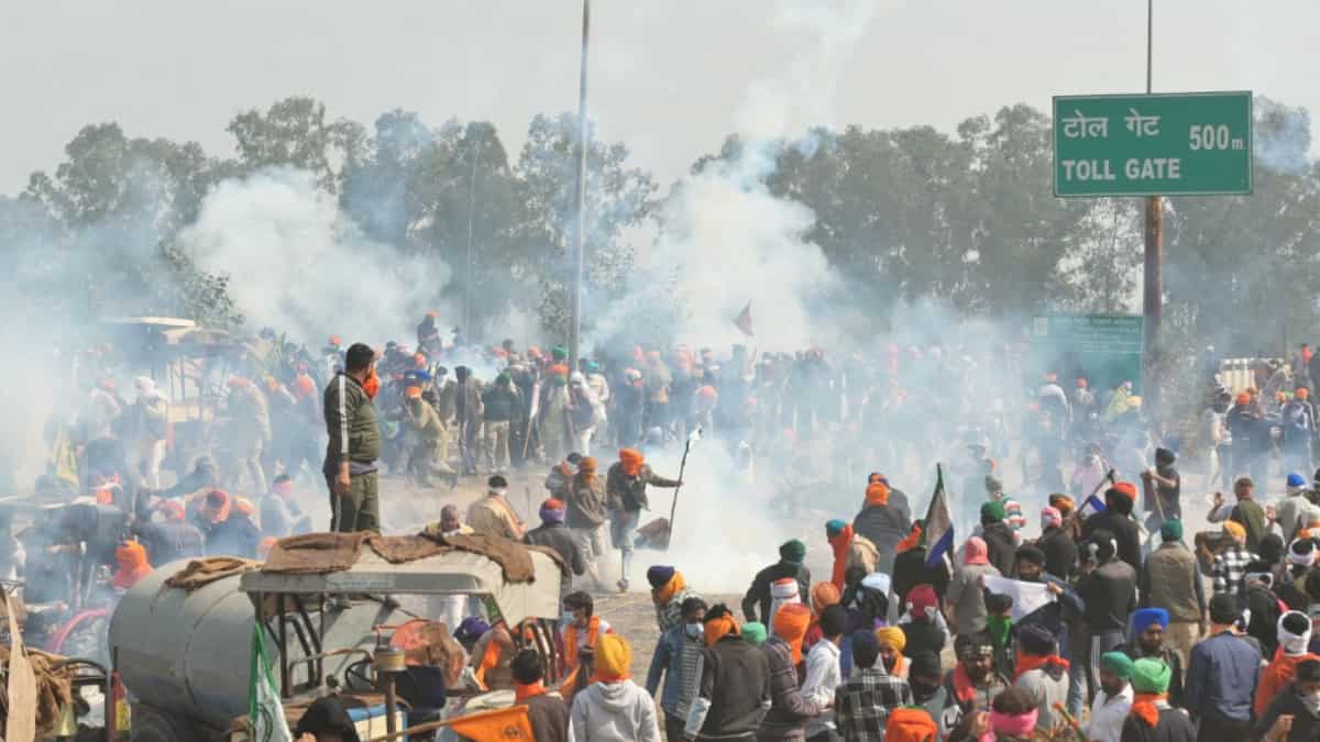 Farmers’ pronounce 2.0: Protesters belief to dam trains, count on PM Modi to intervene