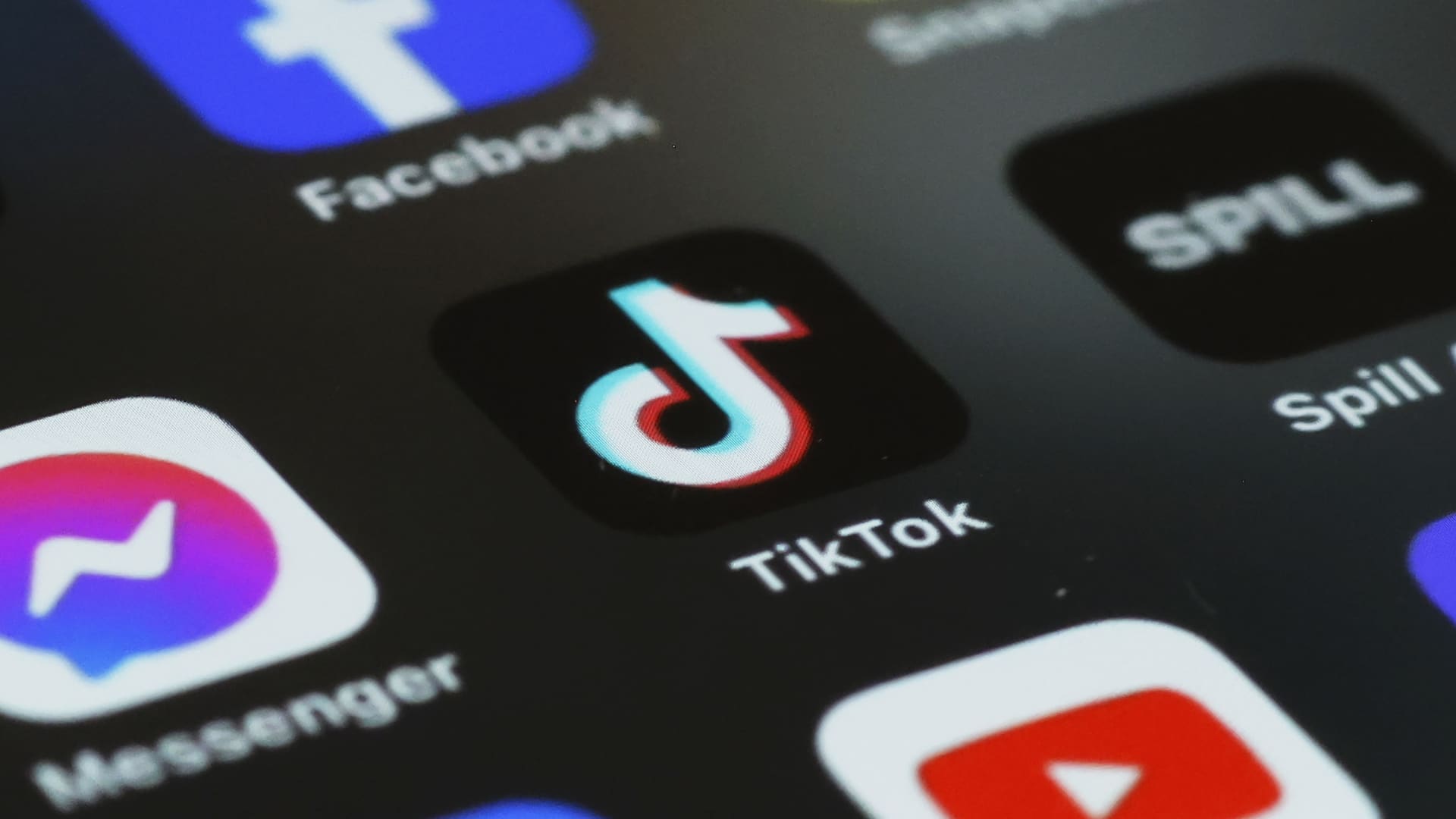 TikTok makes $2.1 million TV advert aquire as Senate reports bill that can also ban app
