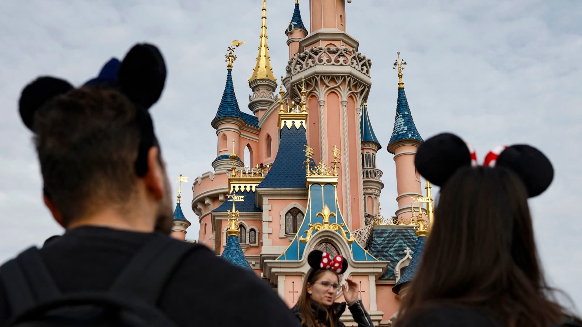 Disney’s parks are its high money maker — and it plans to employ $60 billion to assist it that diagram