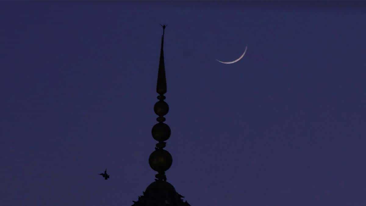 Eid al-Fitr 2024: Moon sighted in Kashmir and Kerala however most Indian Muslims to celebrate festival on April 11